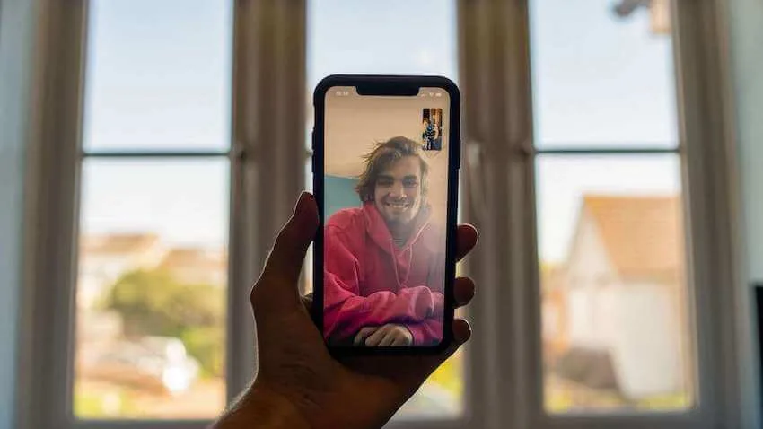 FaceTiming on a mobile device